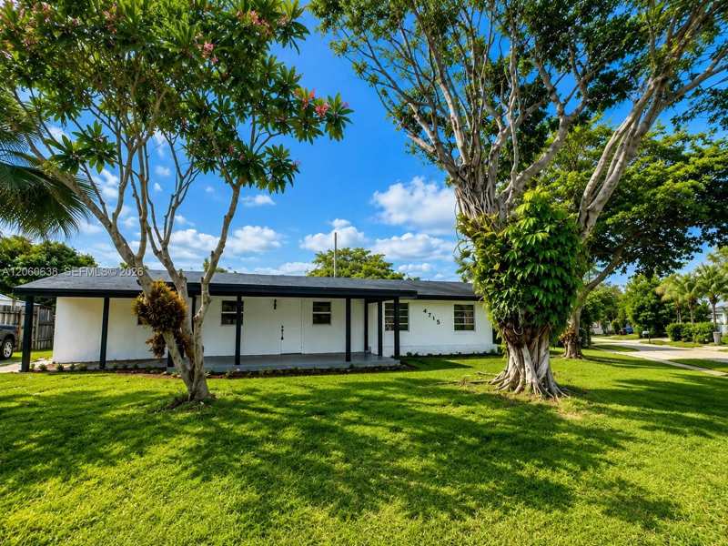 4715 SW 23rd St, Fort Lauderdale FL 33317