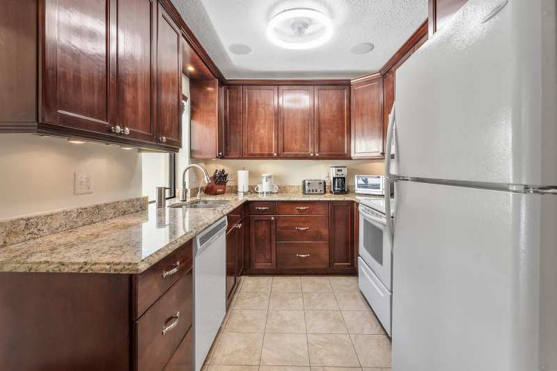 141 Date Palm Drive, Lake Park FL 33403