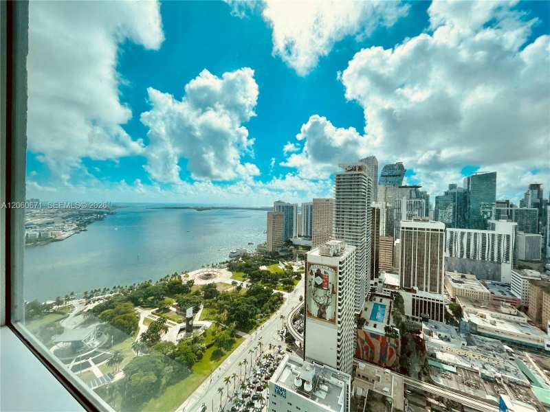 244 Biscayne Blvd # 4307, Miami FL 33132