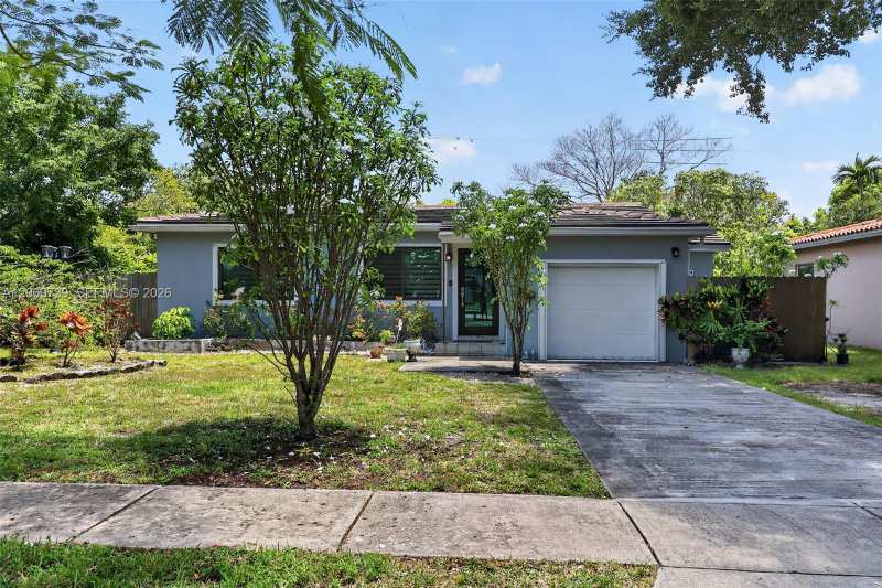 1390 NE 129th St, North Miami FL 33161