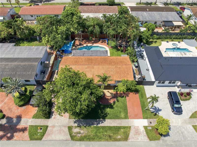 11831 SW 31st St, Miami FL 33175