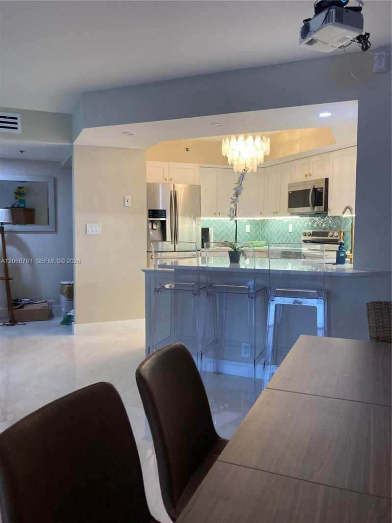 6767 Collins Ave # 1701, Miami Beach FL 33141