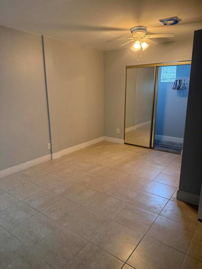192 CAROLINE Drive, FL 33413