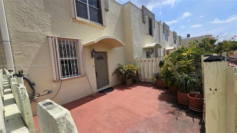 1651 NE 115th St # 26C, Miami FL 33181
