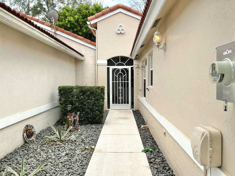 7481 Edisto Drive, FL 33467