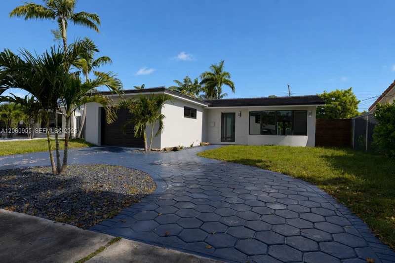 4115 Madison St, Hollywood FL 33021