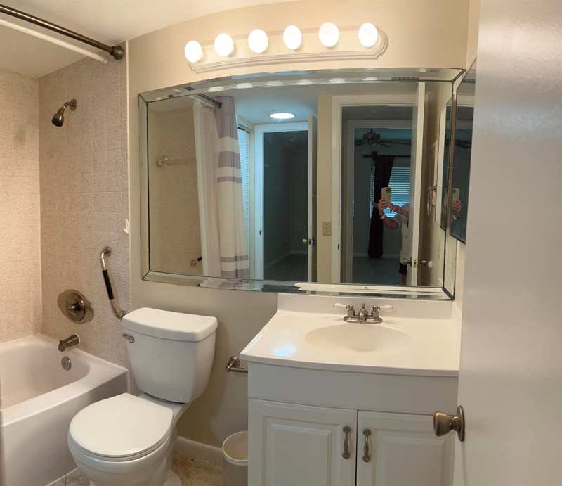 117 LAKE PINE Circle # 1, FL 33463