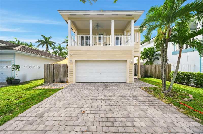 371 NE 32nd Ter, Homestead FL 33033