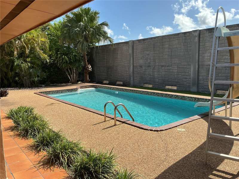 2641 SW 117th Ct, Miami FL 33175