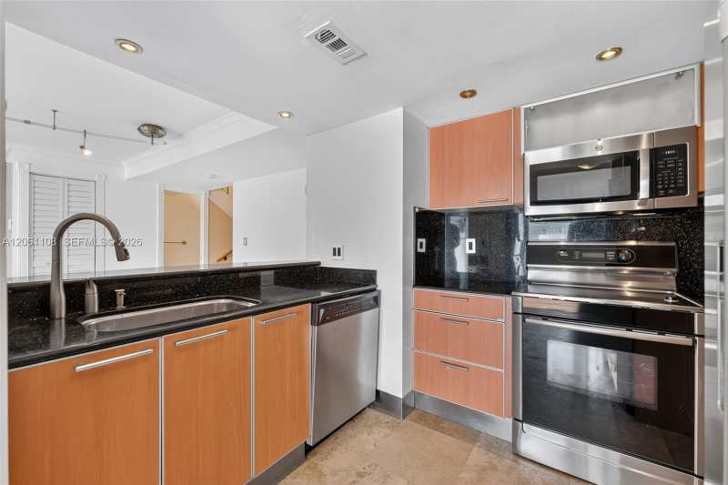 6800 SW 45th Ln # 124, Miami FL 33155