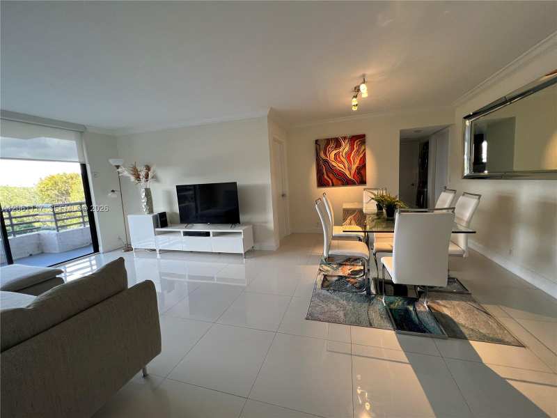 3300 NE 191st St # 406, Aventura FL 33180