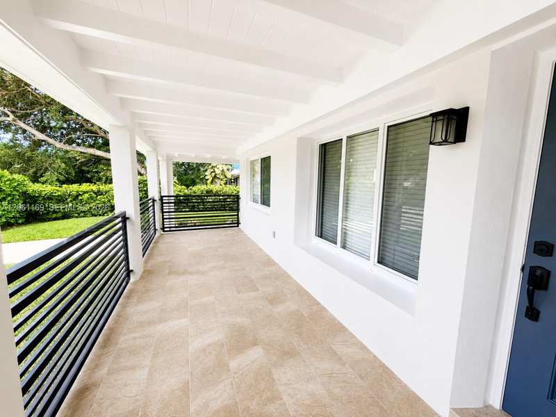 61 NW 47 ST, Miami FL 33127