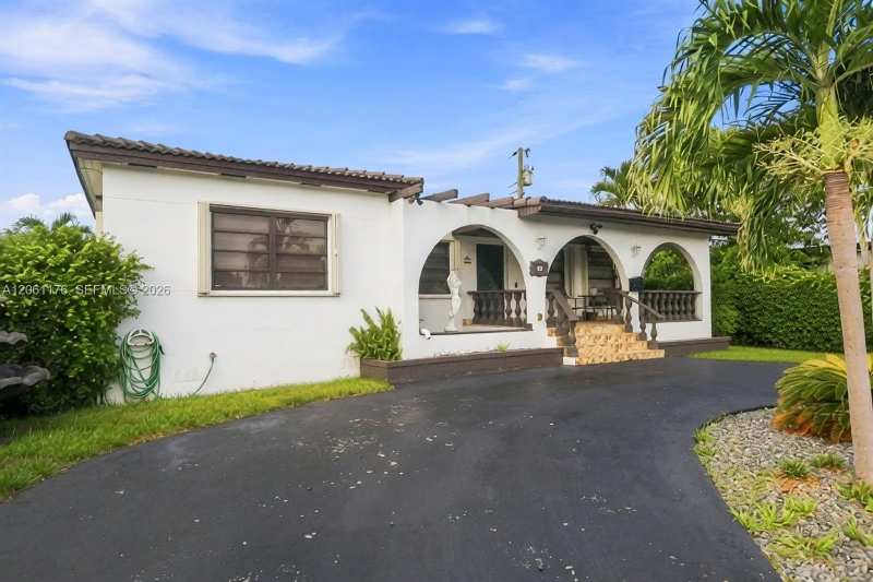 30 E 36th St, Hialeah FL 33013