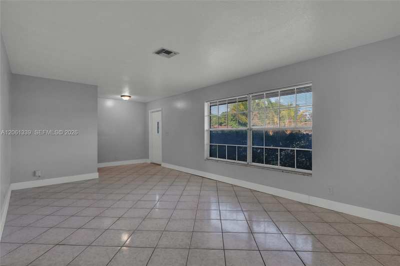 2641 NW 44th Ave # 0, Lauderhill FL 33313