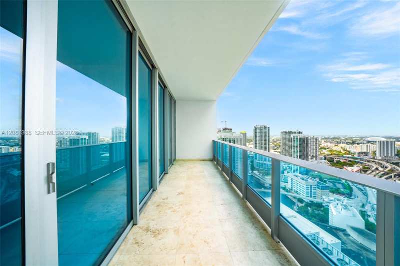 200 Biscayne Boulevard Way # 4409, Miami FL 33131