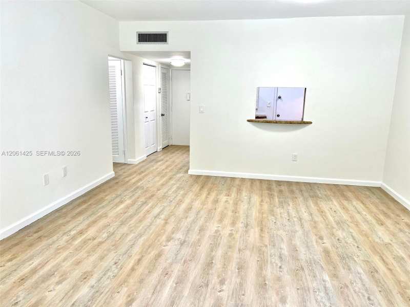 9159 SW 77th Ave # 113, Miami FL 33156
