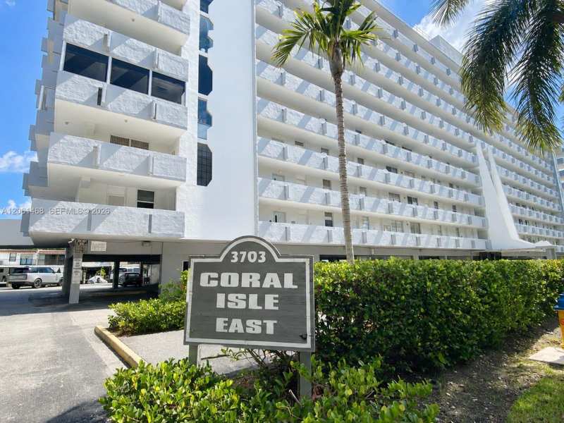 3703 NE 166th St # 704, North Miami Beach FL 33160