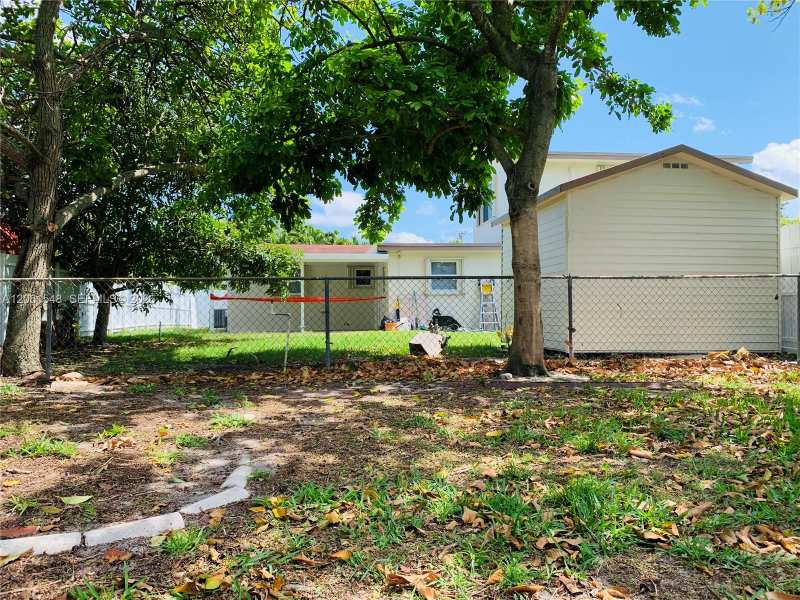 5441 NW 174th Dr, Miami Gardens FL 33055