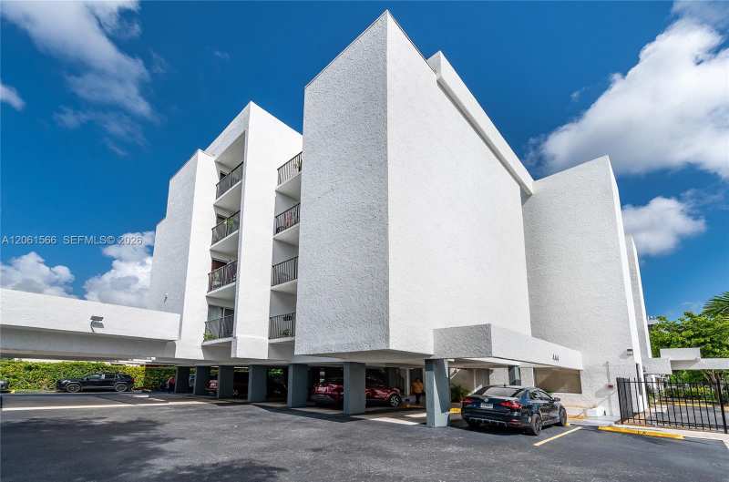 444 SW 27th Ave # 24, Miami FL 33135