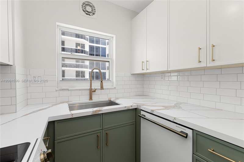 4747 Collins Ave # 709, Miami Beach FL 33140