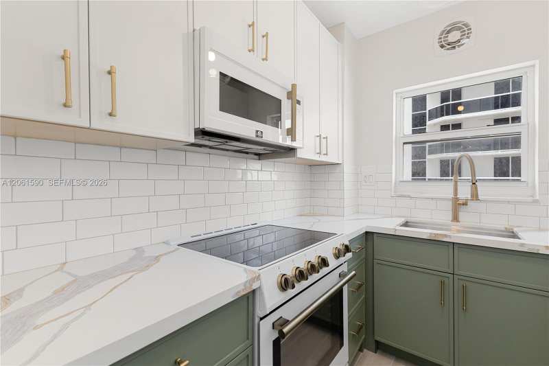 4747 Collins Ave # 709, Miami Beach FL 33140