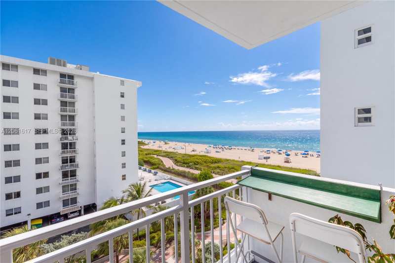 345 Ocean Dr # 718, Miami Beach FL 33139