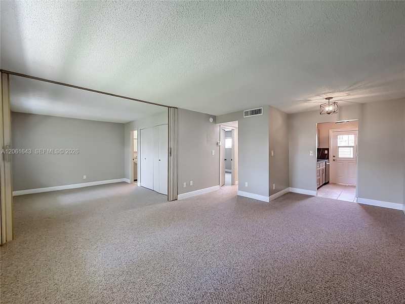 6211 SW 37th St # 108, Davie FL 33314