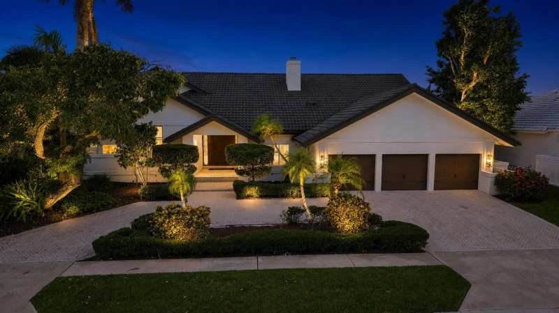7082 Siena Court, Boca Raton FL 33433