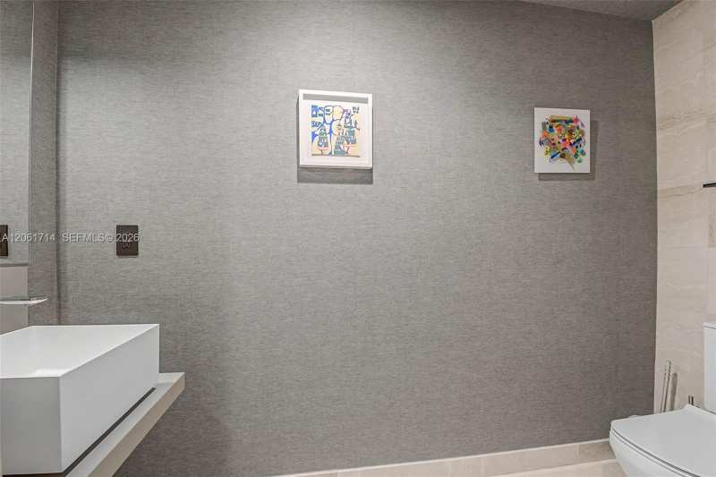 1000 Brickell Plz # 2912, Miami FL 33131
