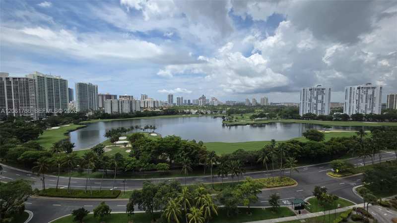 3675 N Country Club Dr # 1504, Aventura FL 33180