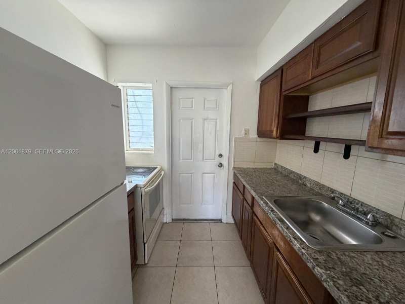 8321 Crespi Blvd # 6, Miami Beach FL 33141
