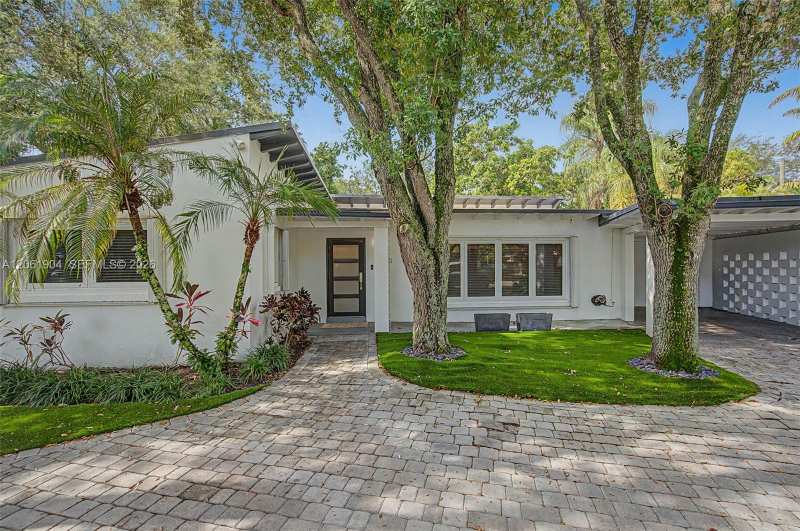 5930 SW 48th St, Miami FL 33155