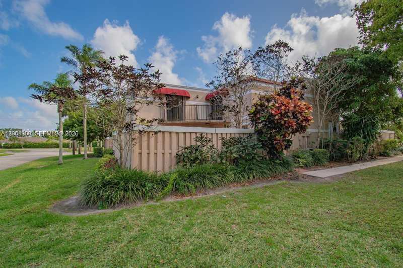 4240 Village Dr # B, Delray Beach FL 33445