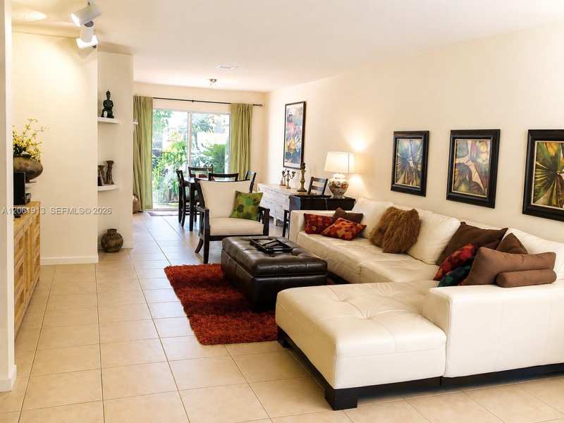 224 Sea View Dr # 104, Key Biscayne FL 33149