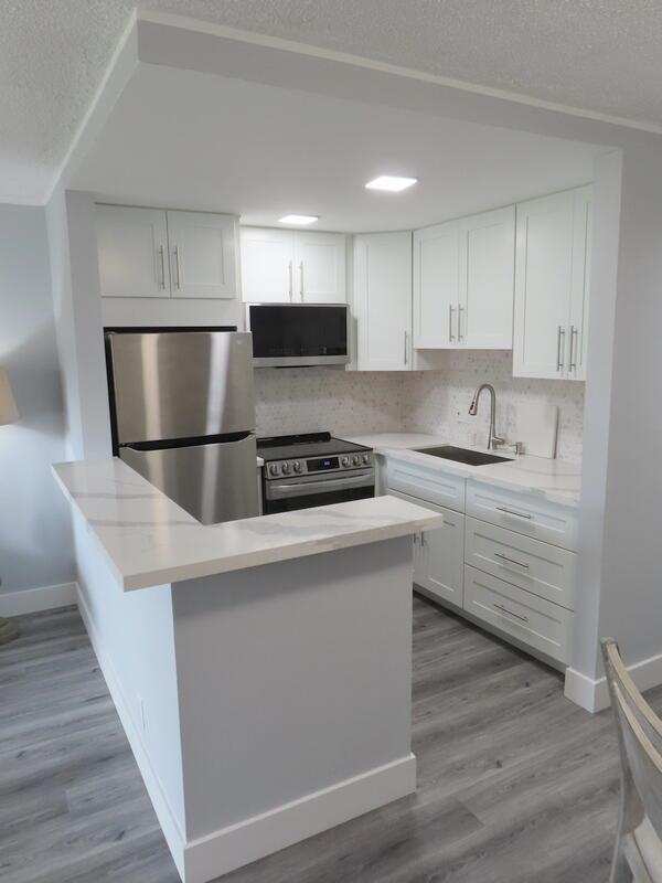 101 Hastings G, West Palm Beach FL 33417