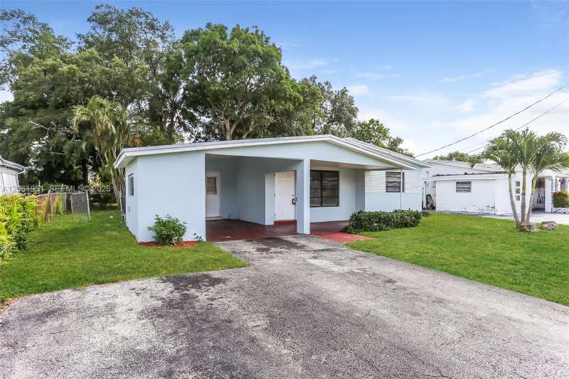 3751 NW 9th Ct, Lauderhill FL 33311