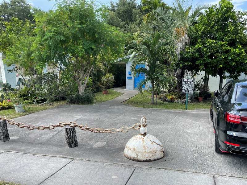 274 SW 9th St # 2, Dania Beach FL 33004