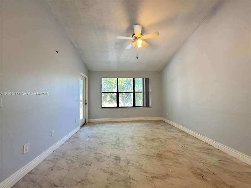 4441 W Mcnab RD # 21, Pompano Beach FL 33069