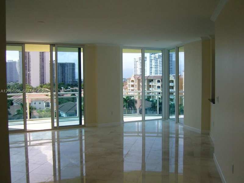 3000 NE 188th St # 603, Aventura FL 33180