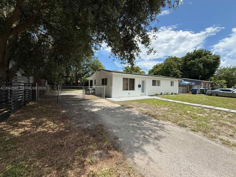 1251 NE 208th Ter, Miami FL 33179