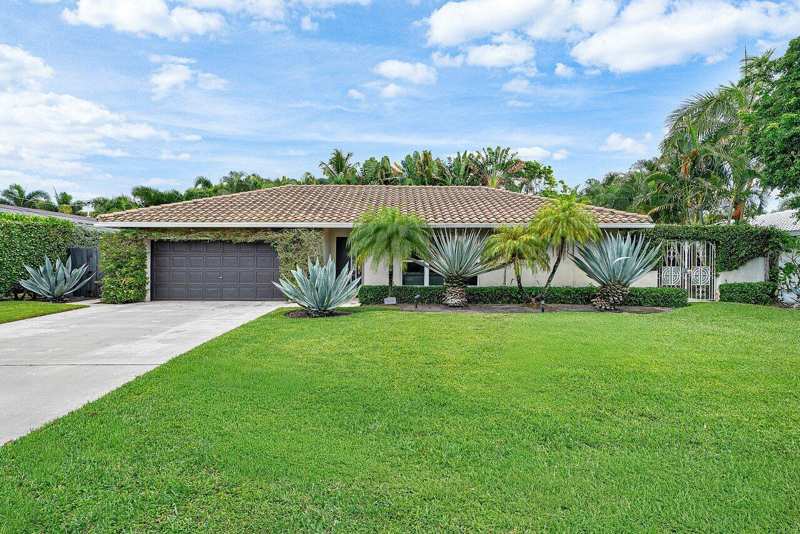 855 BERKELEY Street, Boca Raton FL 33487