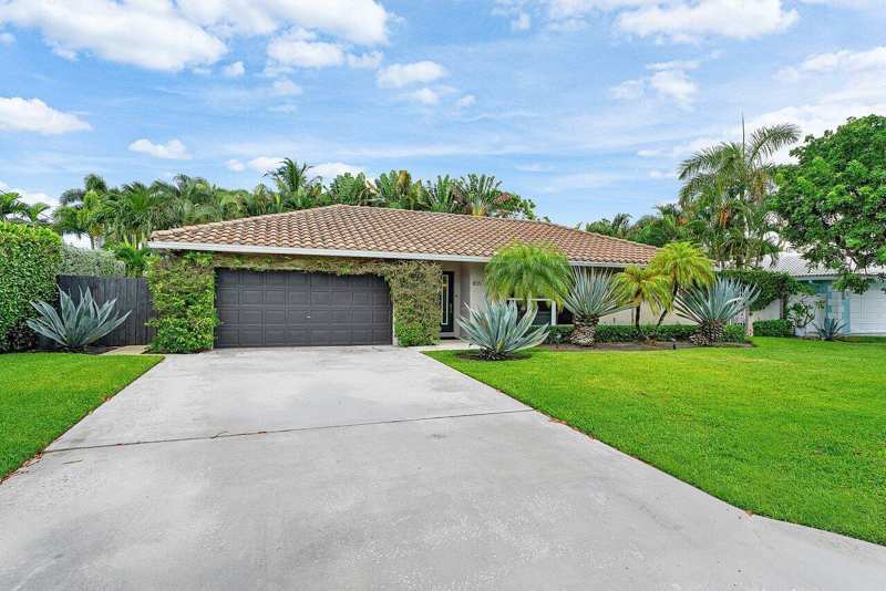 855 BERKELEY Street, Boca Raton FL 33487