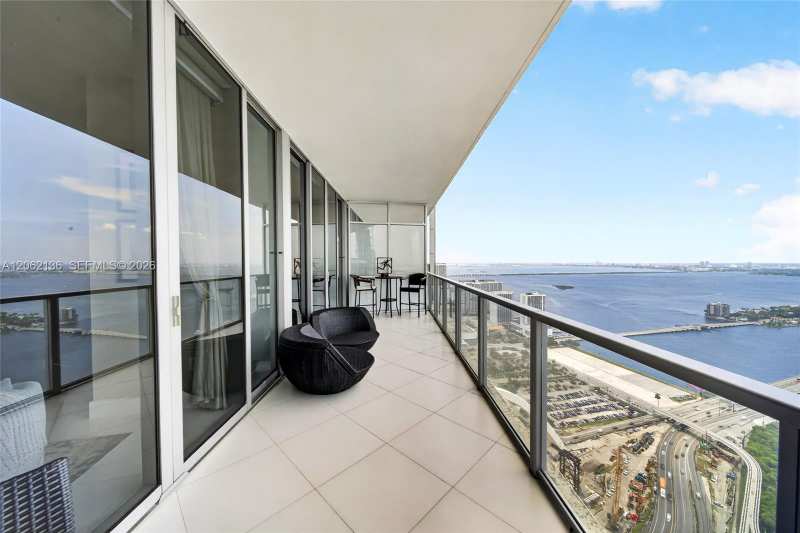 1100 Biscayne Blvd # 5502, Miami FL 33132