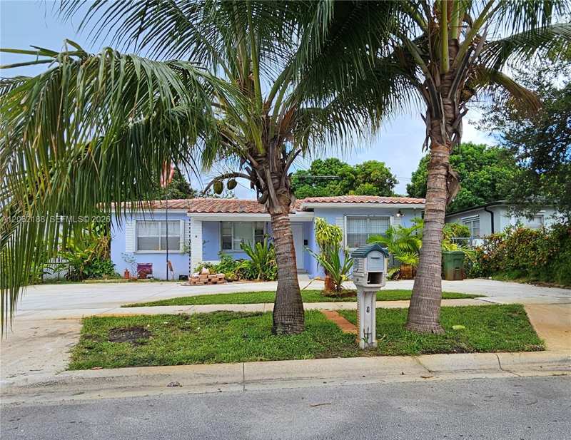 648 E 28th St, Hialeah FL 33013