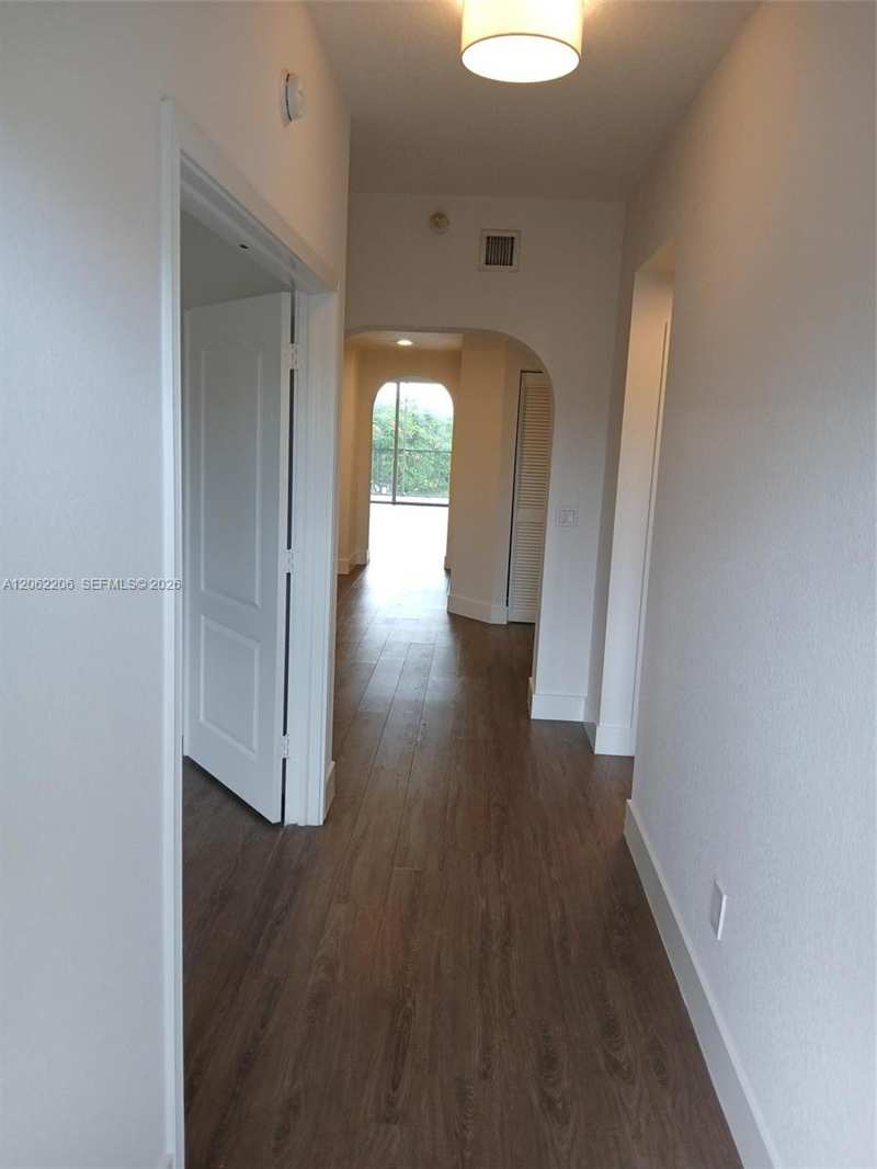10770 NW 66th St # 412, Doral FL 33178
