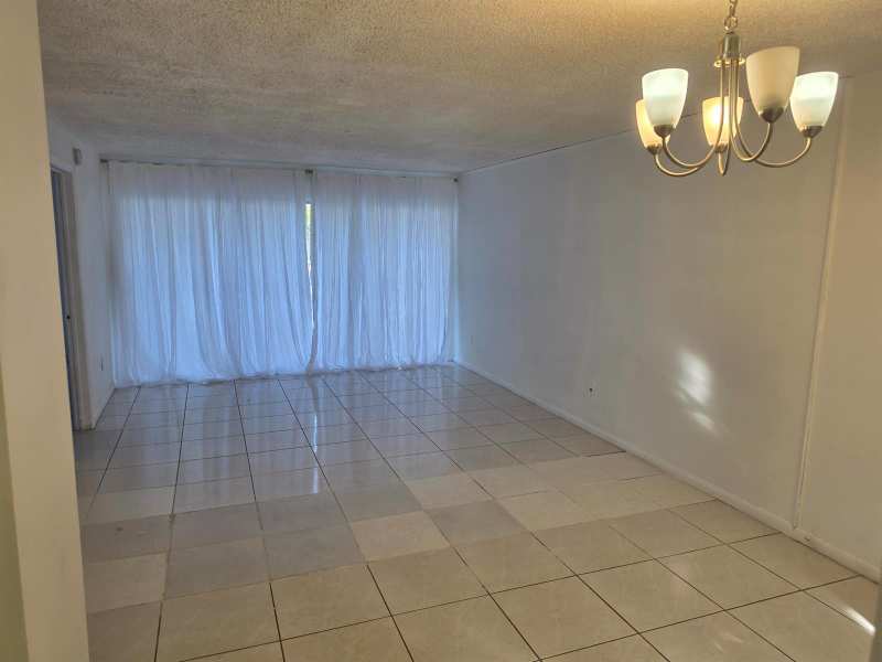 661 N UNIVERSITY Drive # 104, Pembroke Pines FL 33024