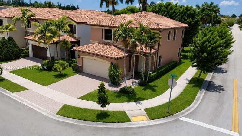 8890 W 33rd Ave, Hialeah FL 33018