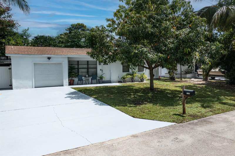 1561 NE 30TH Court, Pompano Beach FL 33064