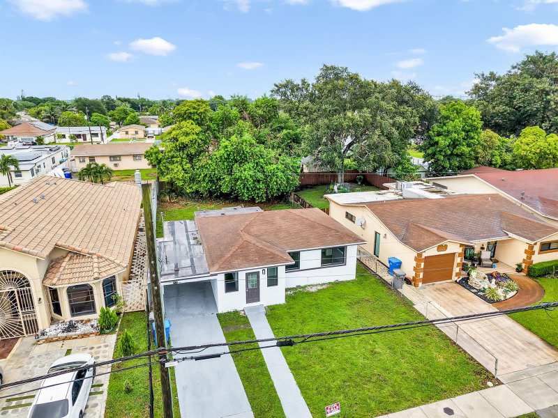 5015 SW 25TH Street, West Park FL 33023