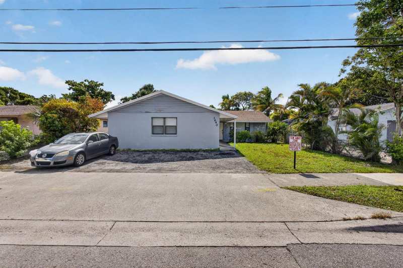 3640 Avenue J, West Palm Beach FL 33404